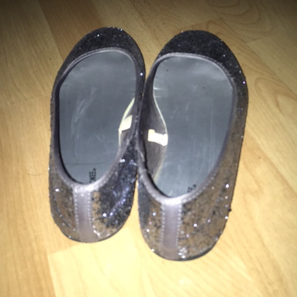Silver glitter flats‼️ - Picture 3 of 3